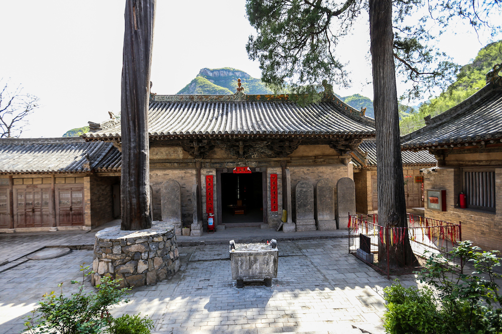 龙门寺景点图片