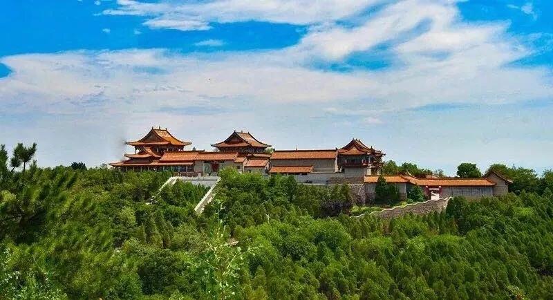 三嵕山神庙实景照片