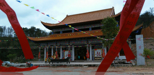 南山古寺实景照片