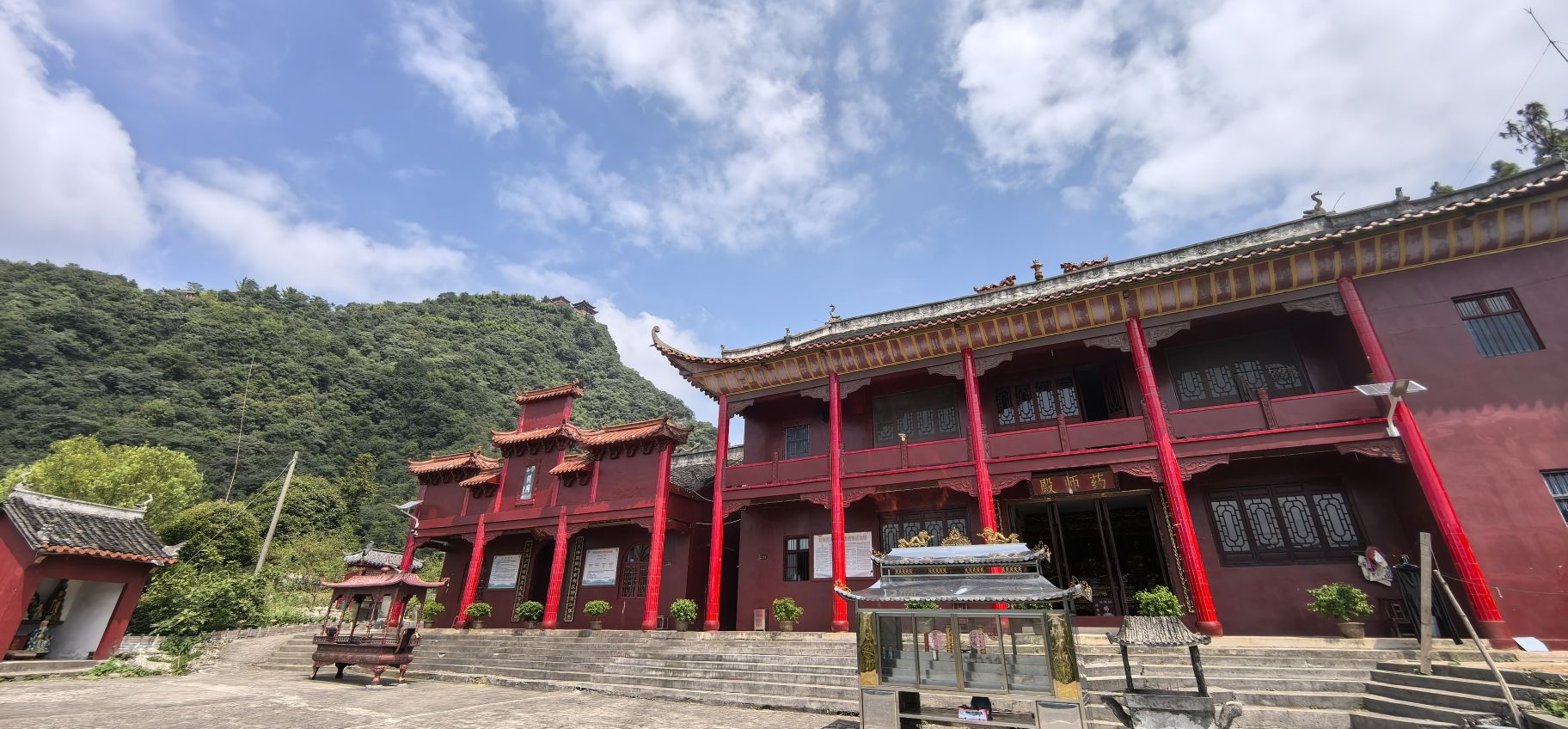 梁山观音禅寺实景照片