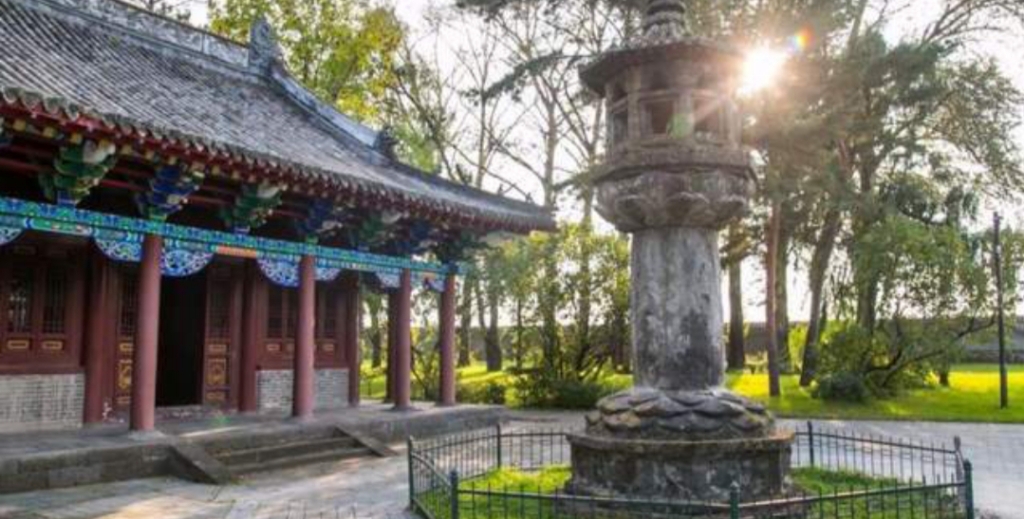 兴隆寺实景照片