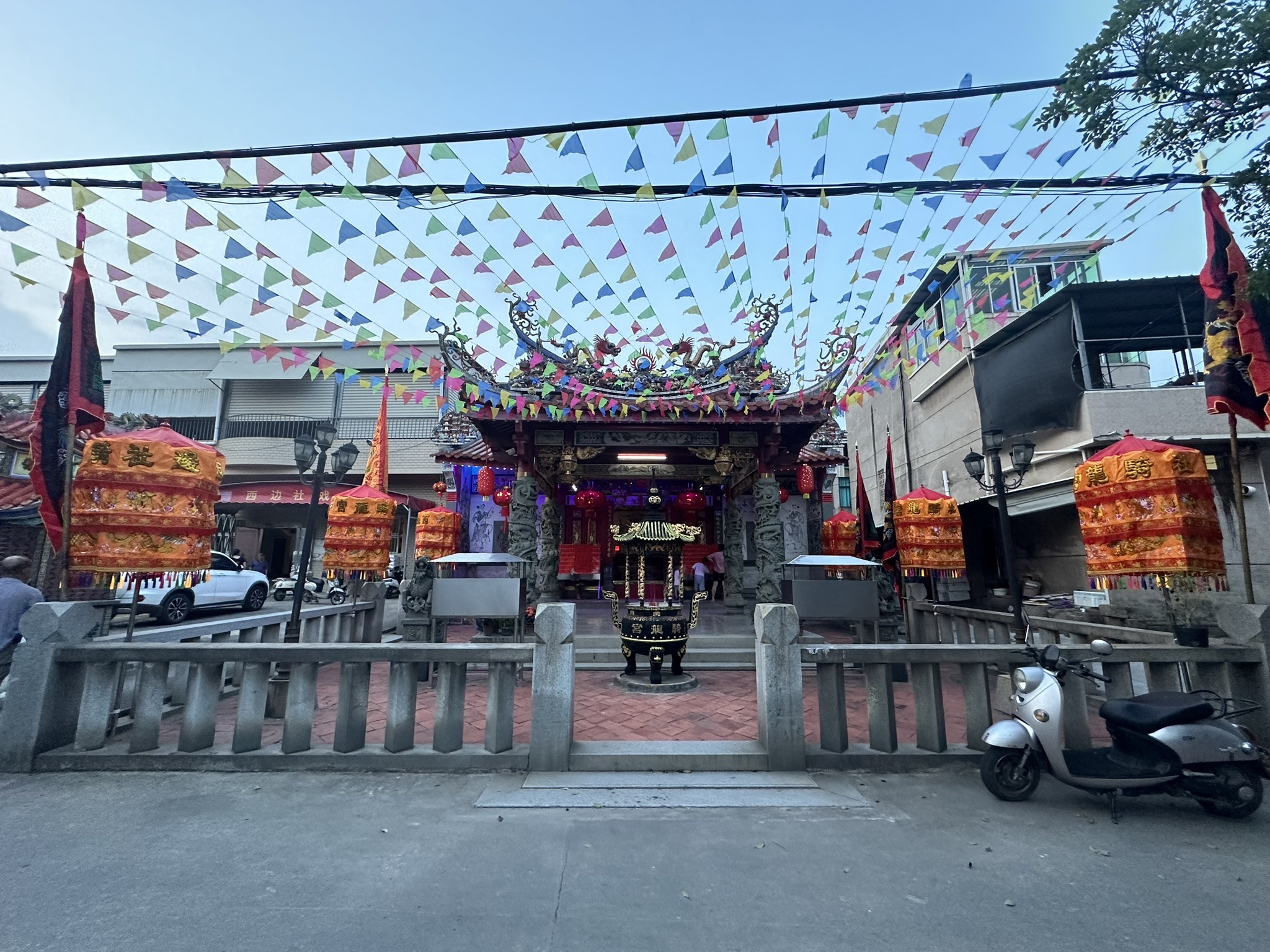 骑龙宫实景照片