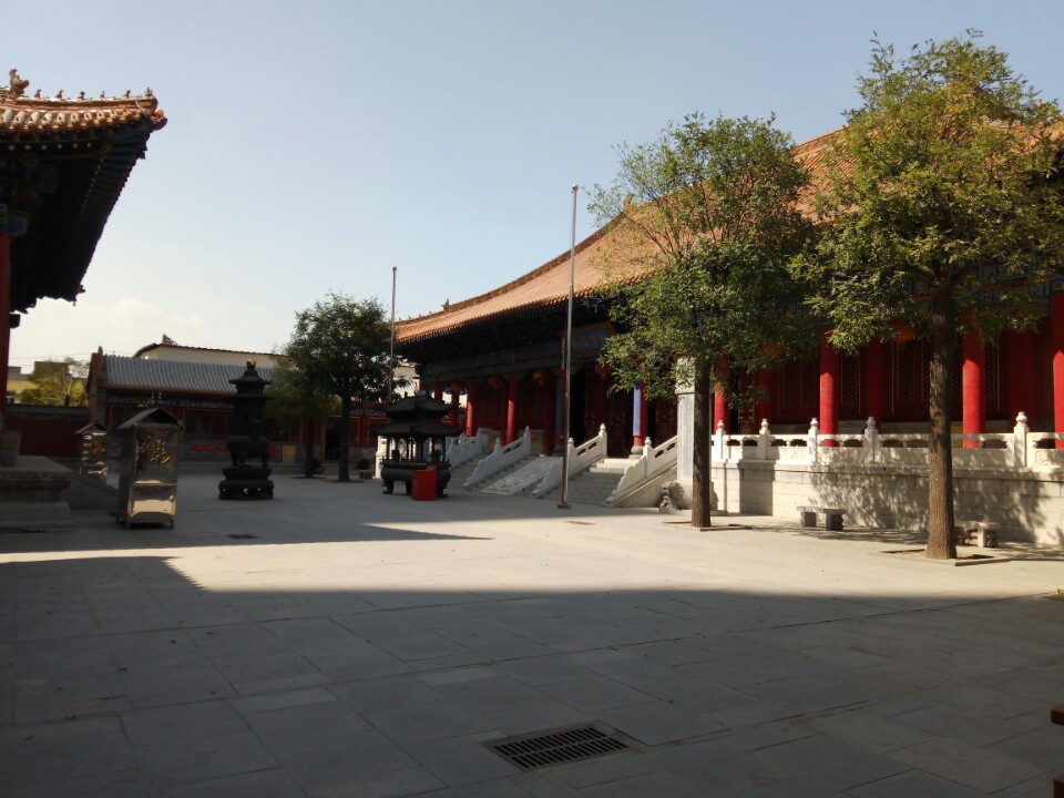 龙华寺实景照片