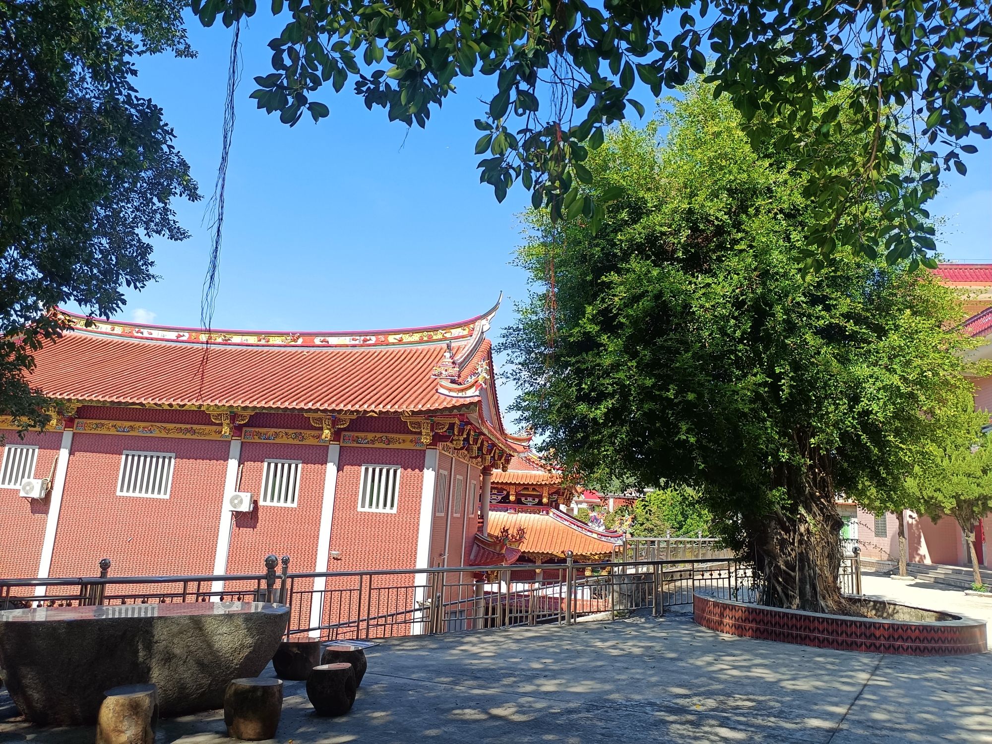 石山宫实景照片
