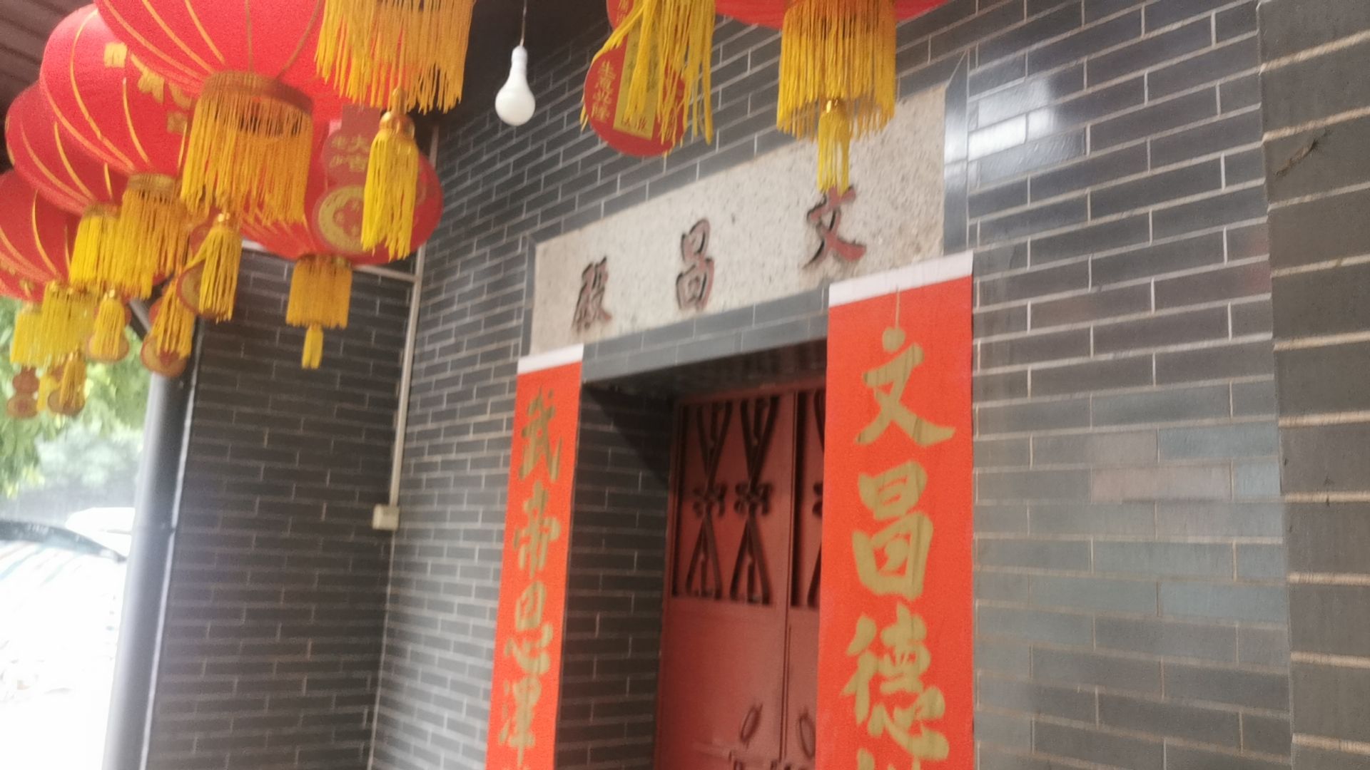 龙聚寺实景照片