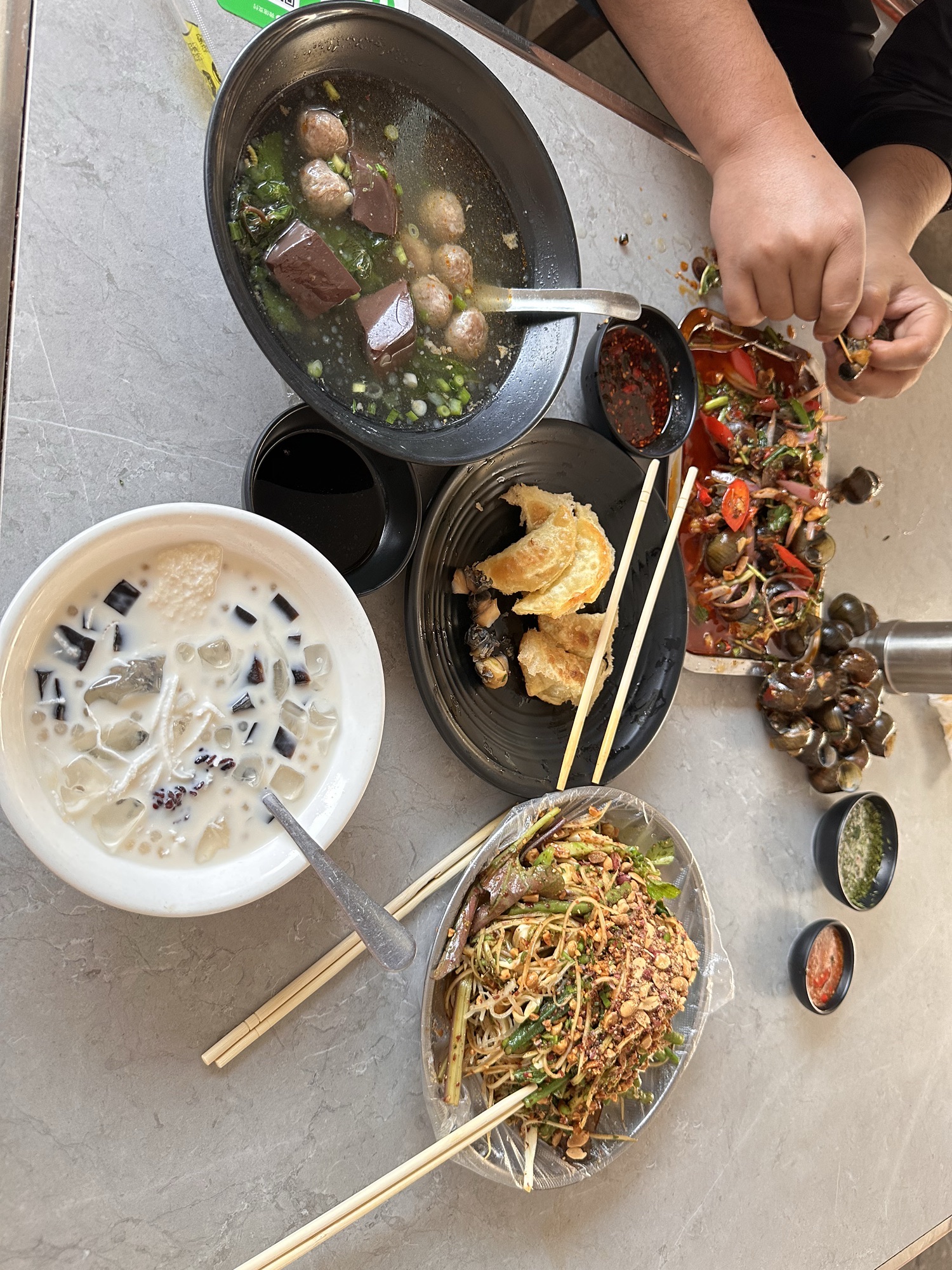弄哨小吃