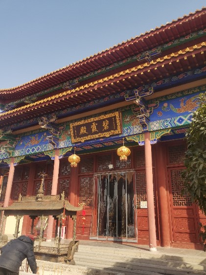 泰山古寺实景照片