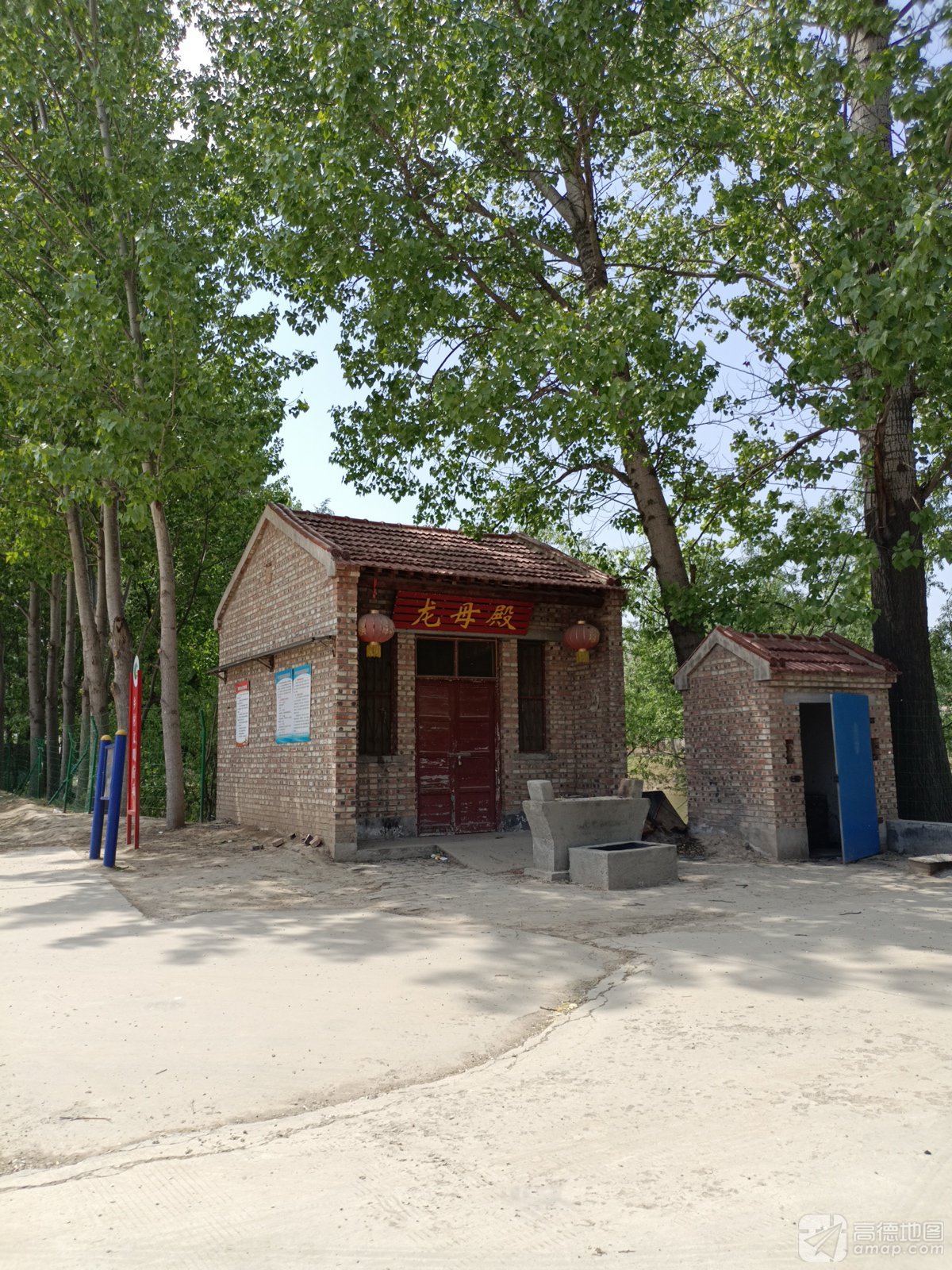 龙母殿实景照片
