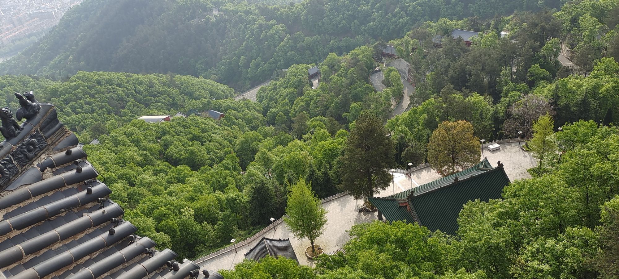 燃灯寺实景照片