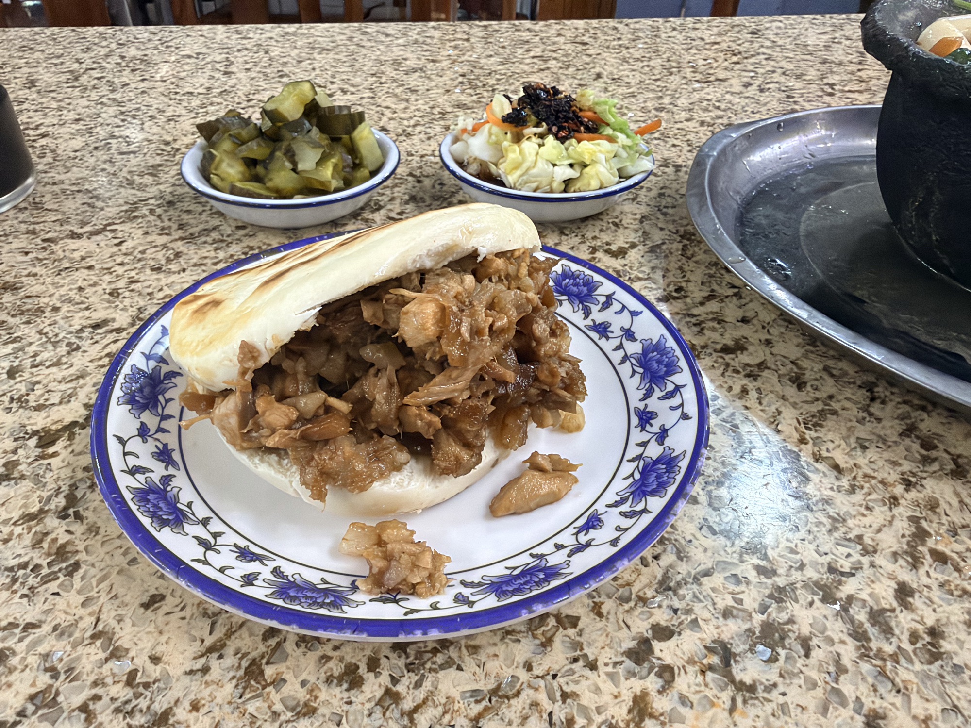 杭后杨君肉焙砂锅面