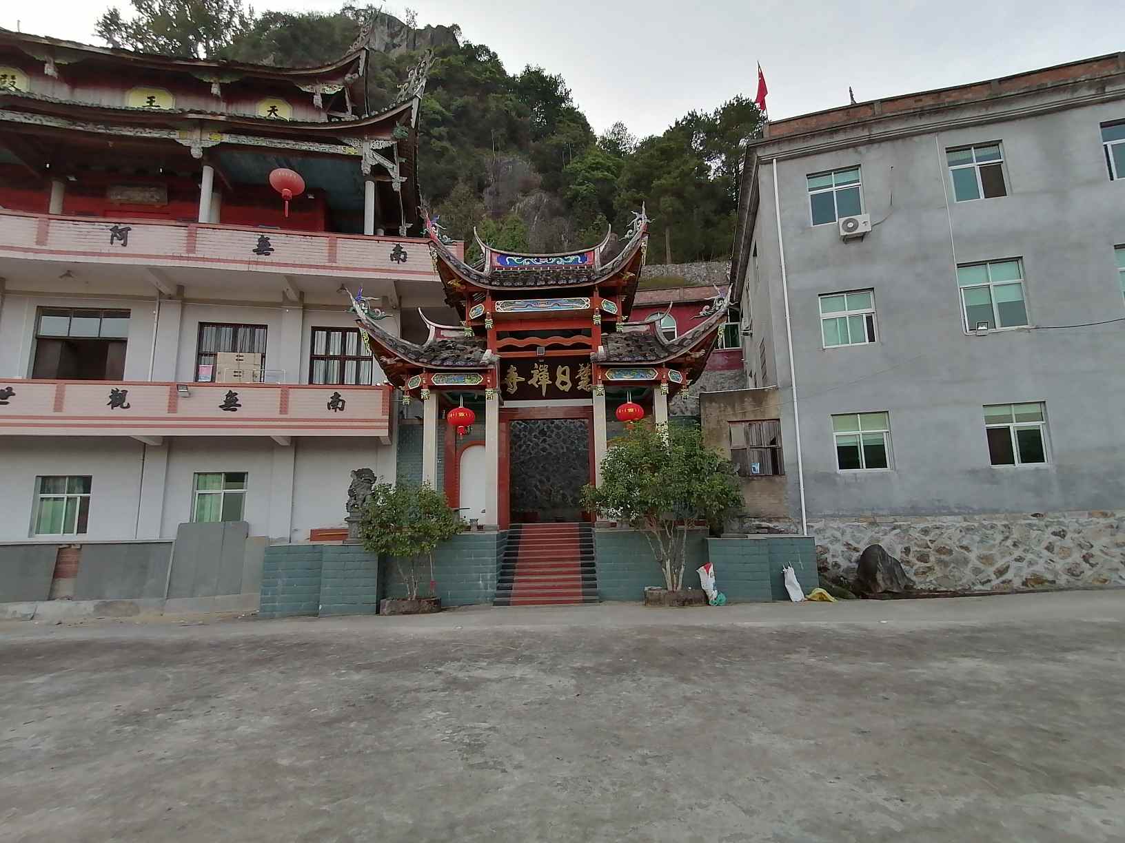 慧日禅寺(虎头山寺)实景照片