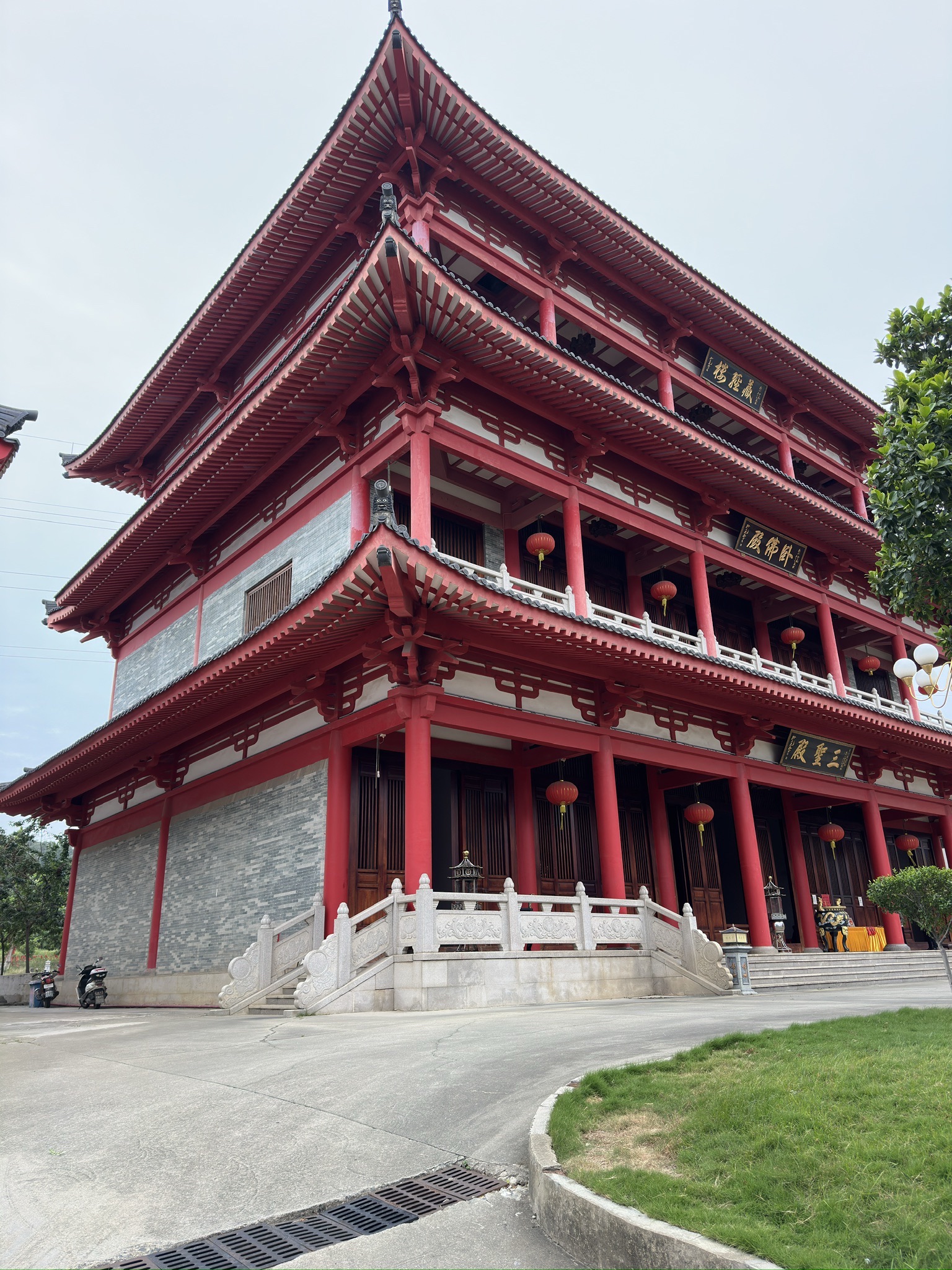 腾龙寺实景照片