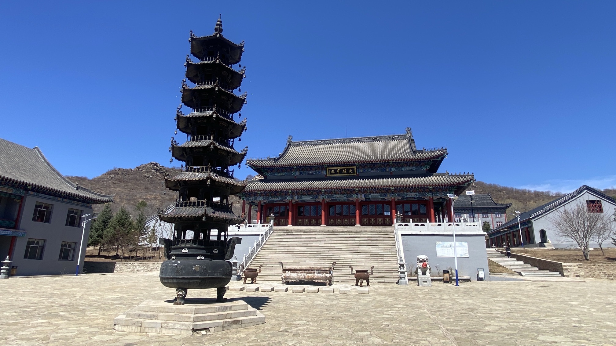 佛尔寺实景照片
