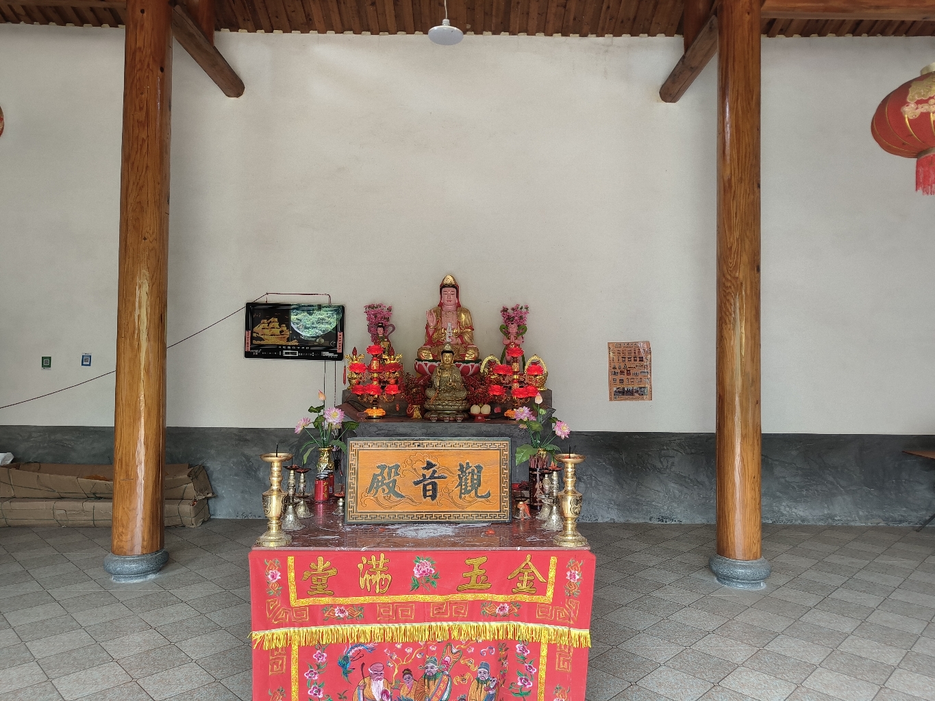 青龙溪龙潭观音殿实景照片
