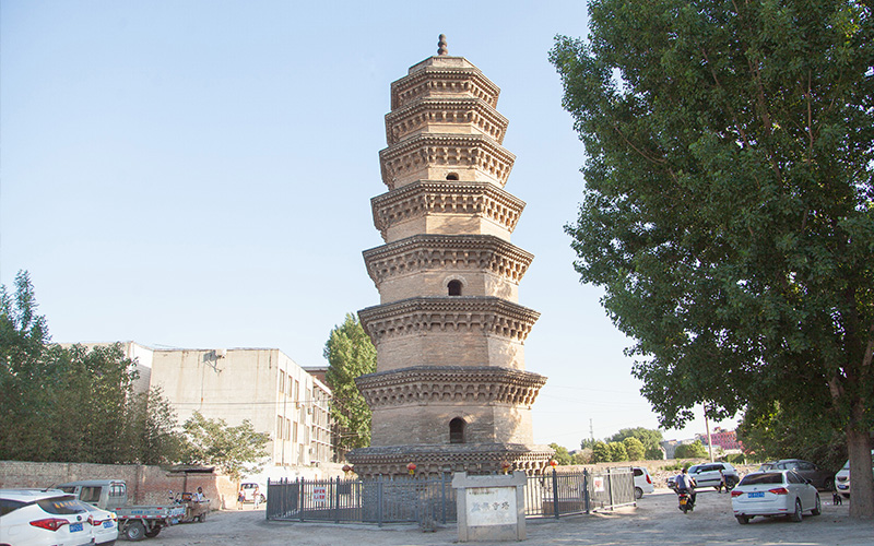 胜果寺塔实景照片