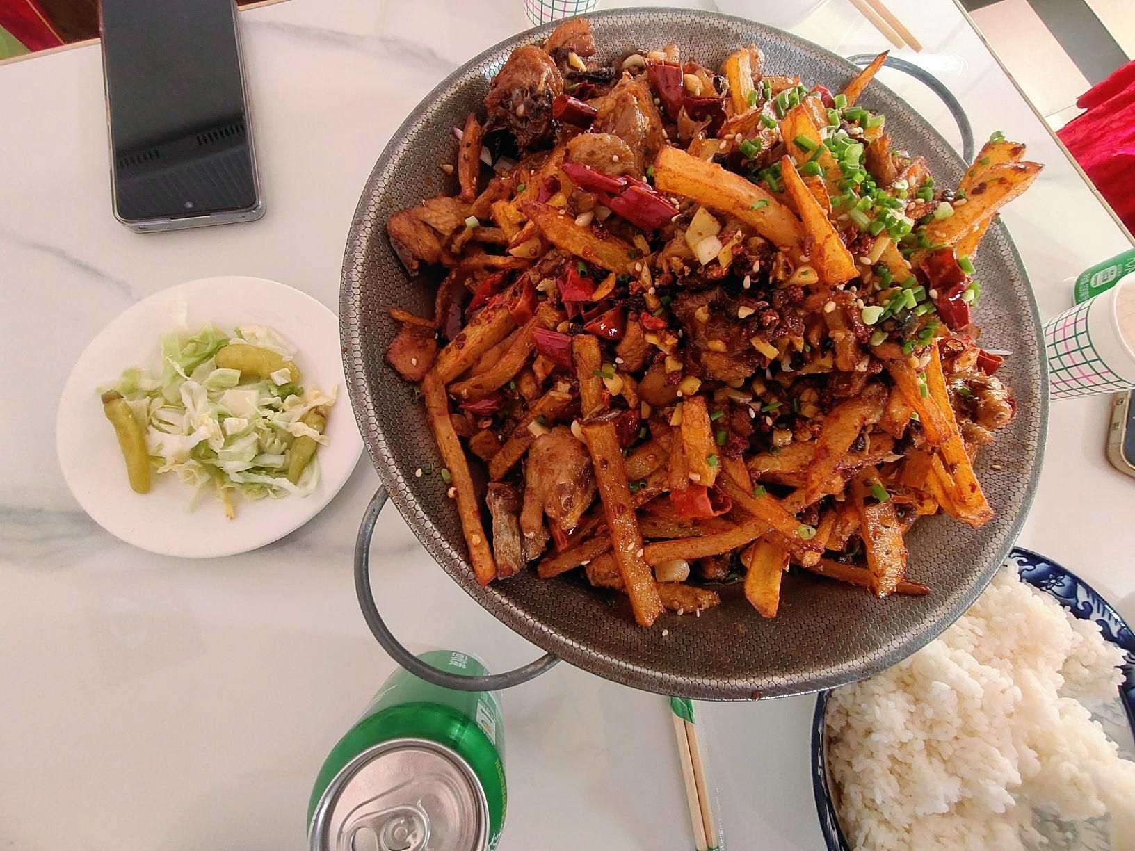 普兰毛家湘菜馆