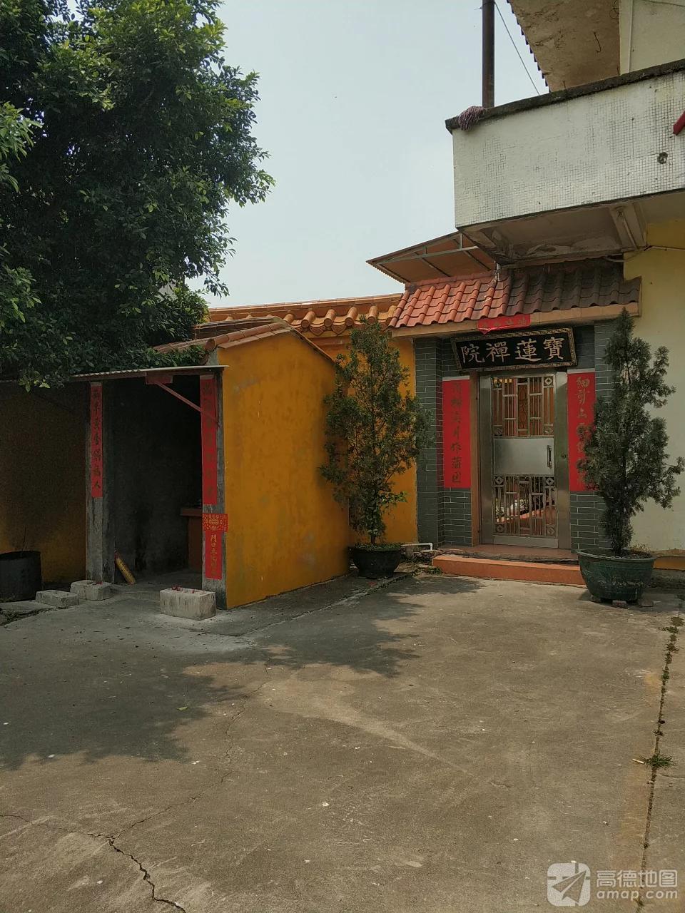 宝莲寺实景照片