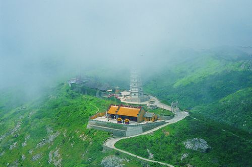 洪因寺实景照片