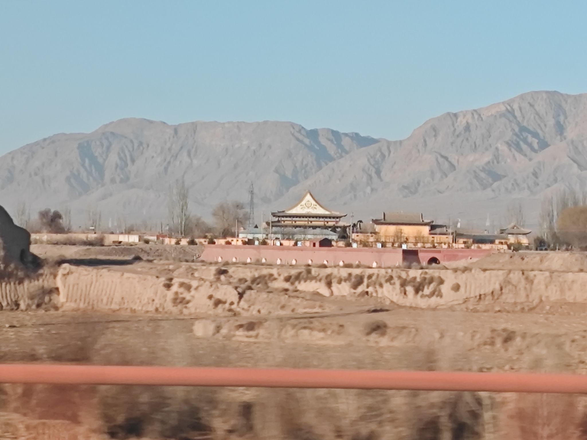 西林寺实景照片