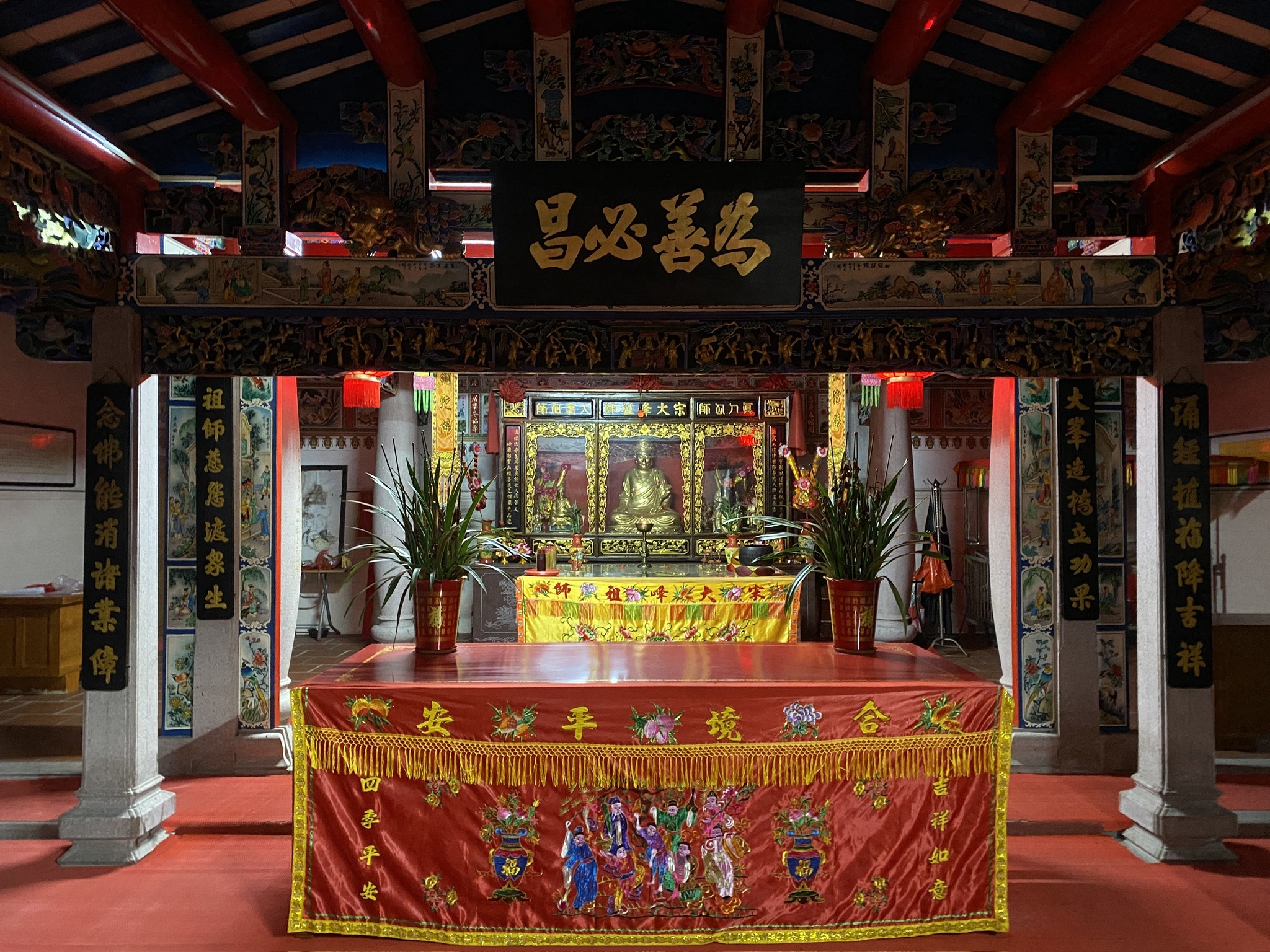 南山宋大峯祖师实景照片