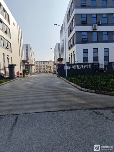 南阳产投集团光电产业园B区实景图