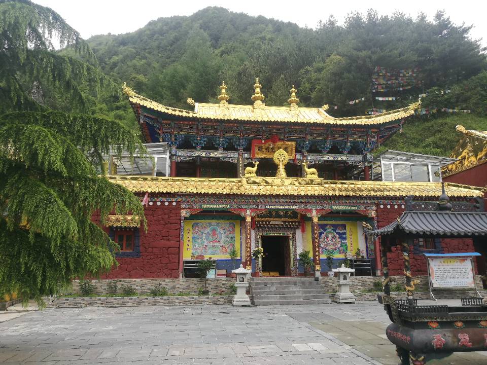 陇南邬金寺实景照片