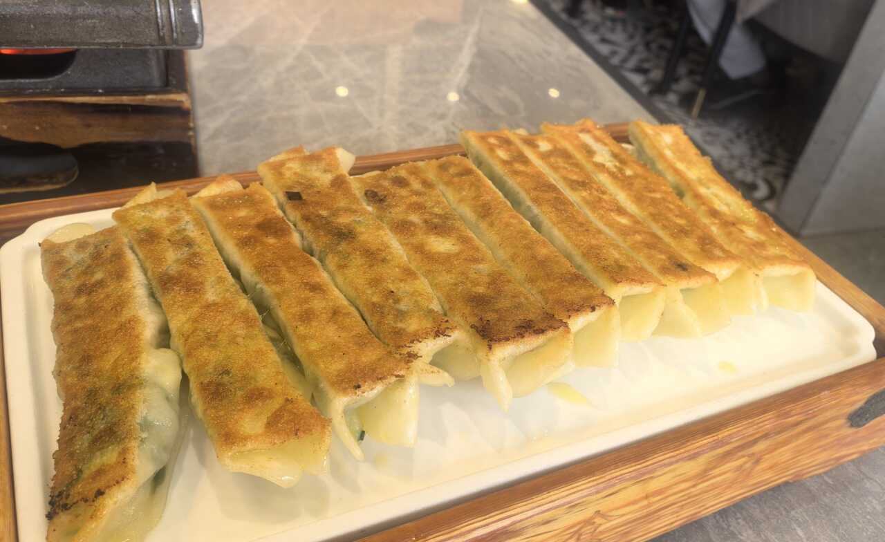 烙鲜生牛肉锅贴(大润发店)
