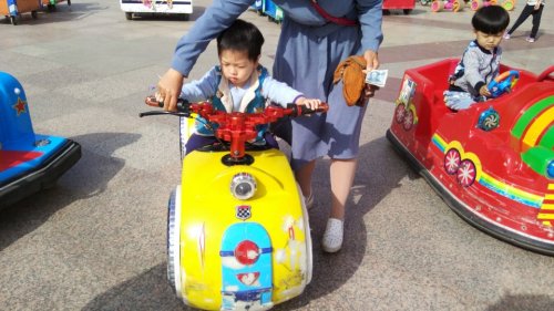 红岩子广场旅行图片 2