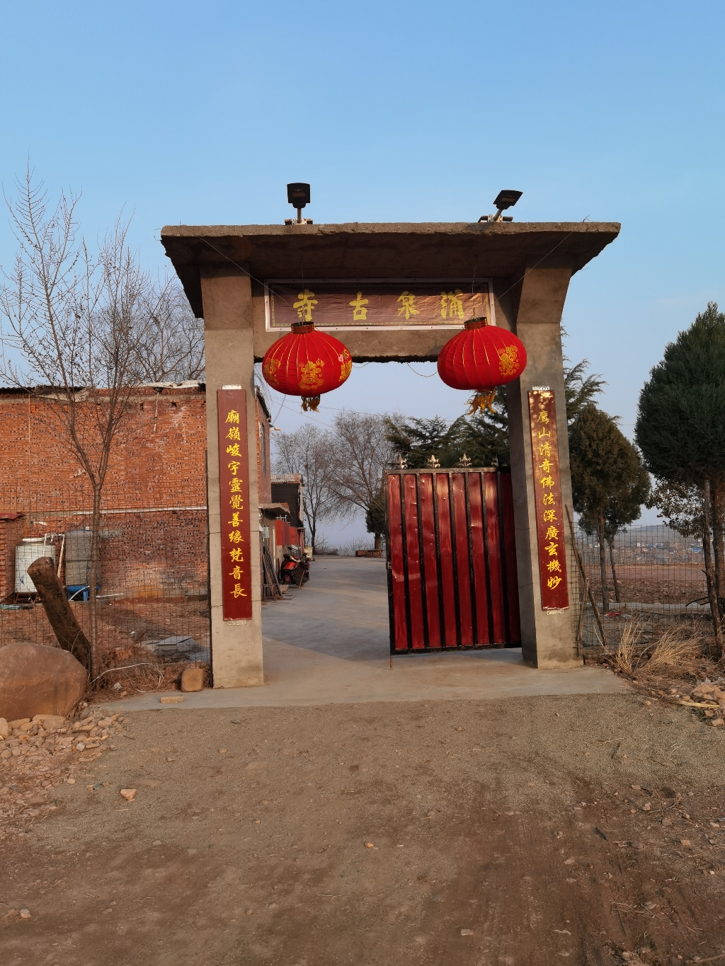 涌泉古寺实景照片
