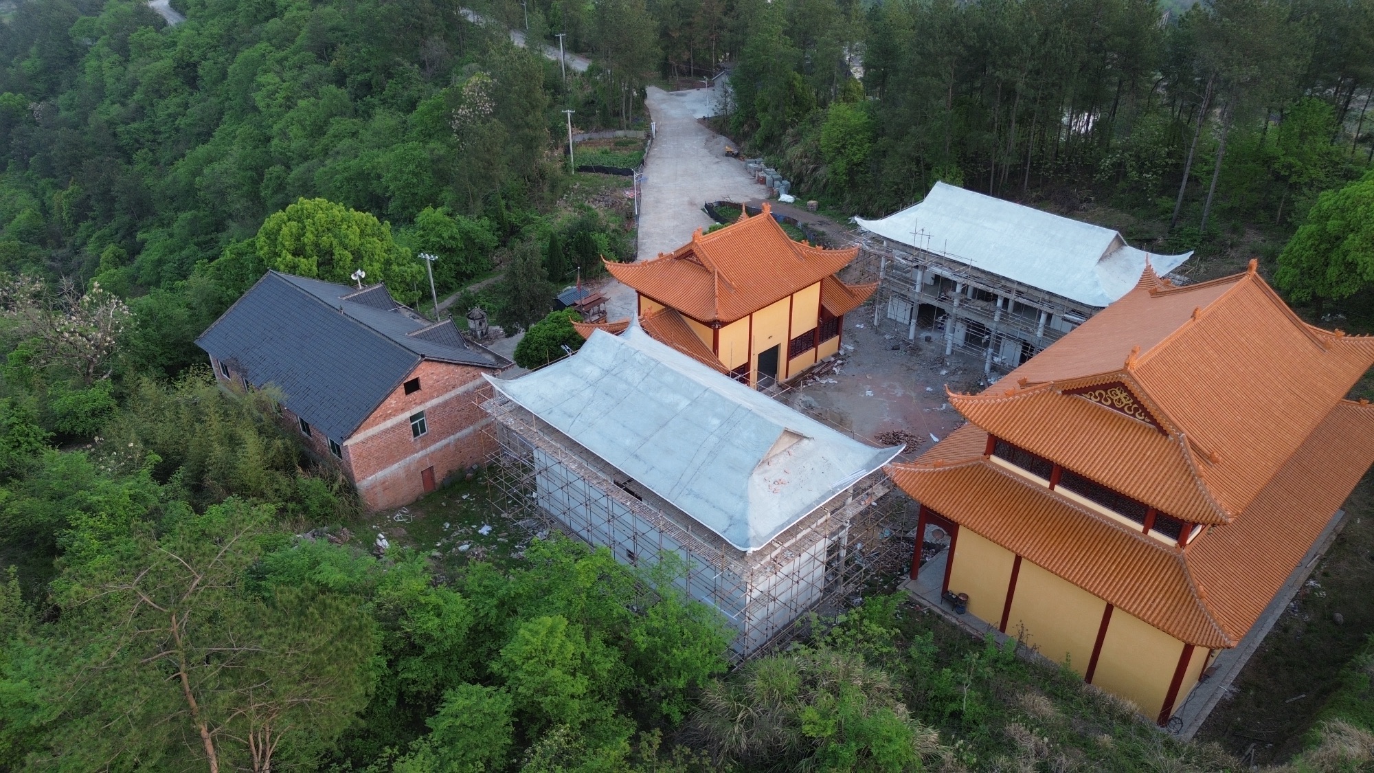报国禅寺实景照片
