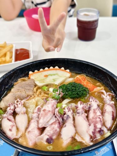 幸福灯塔复合式餐饮(云林100碗)