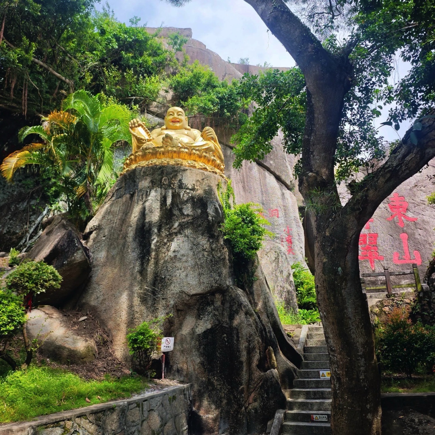 东灵寺实景照片