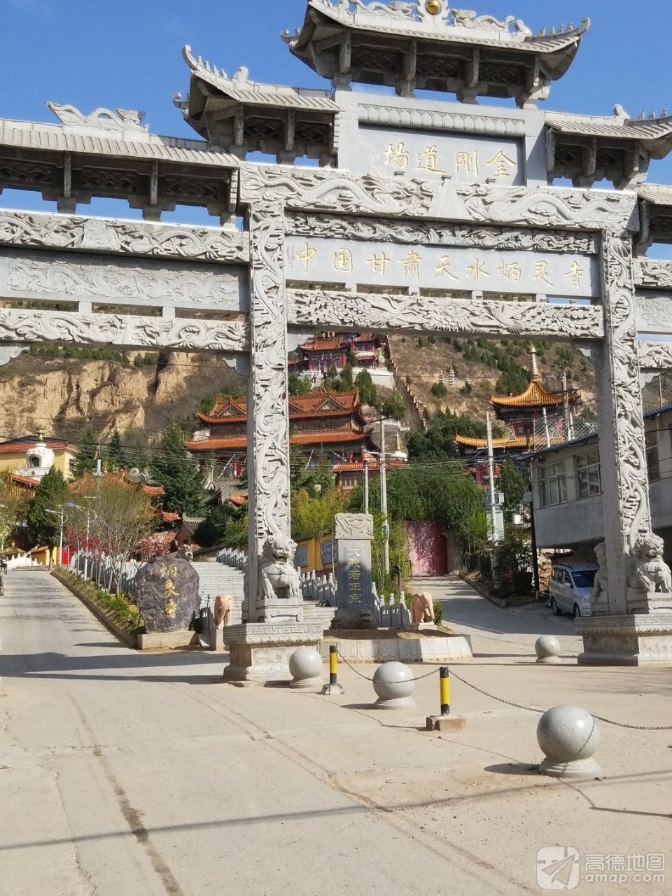 中国甘肃天水炳灵寺实景照片