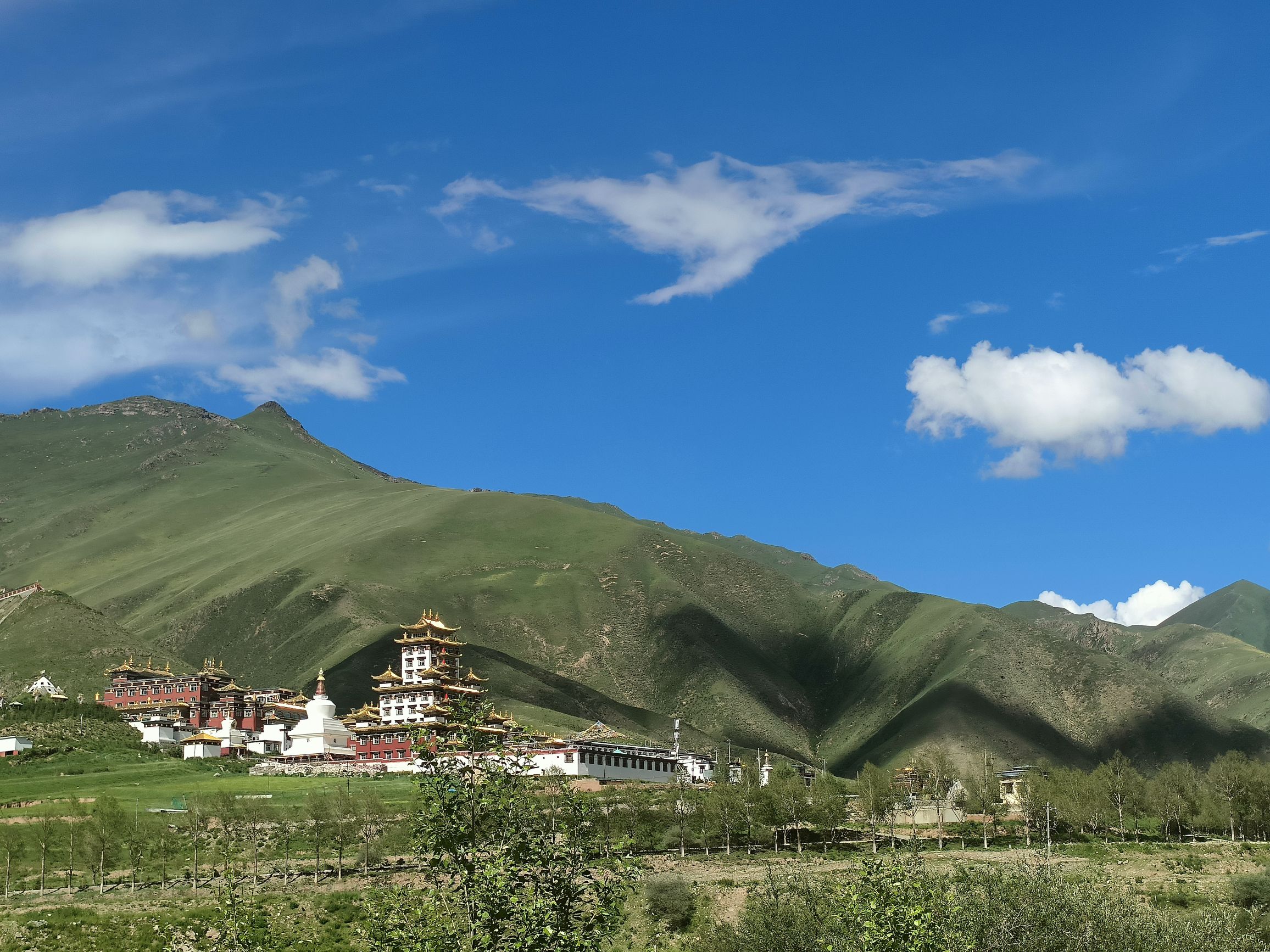 当卡寺旅游景区实景照片