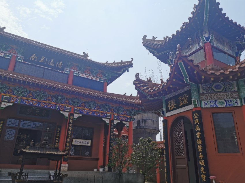 彭山寺实景照片