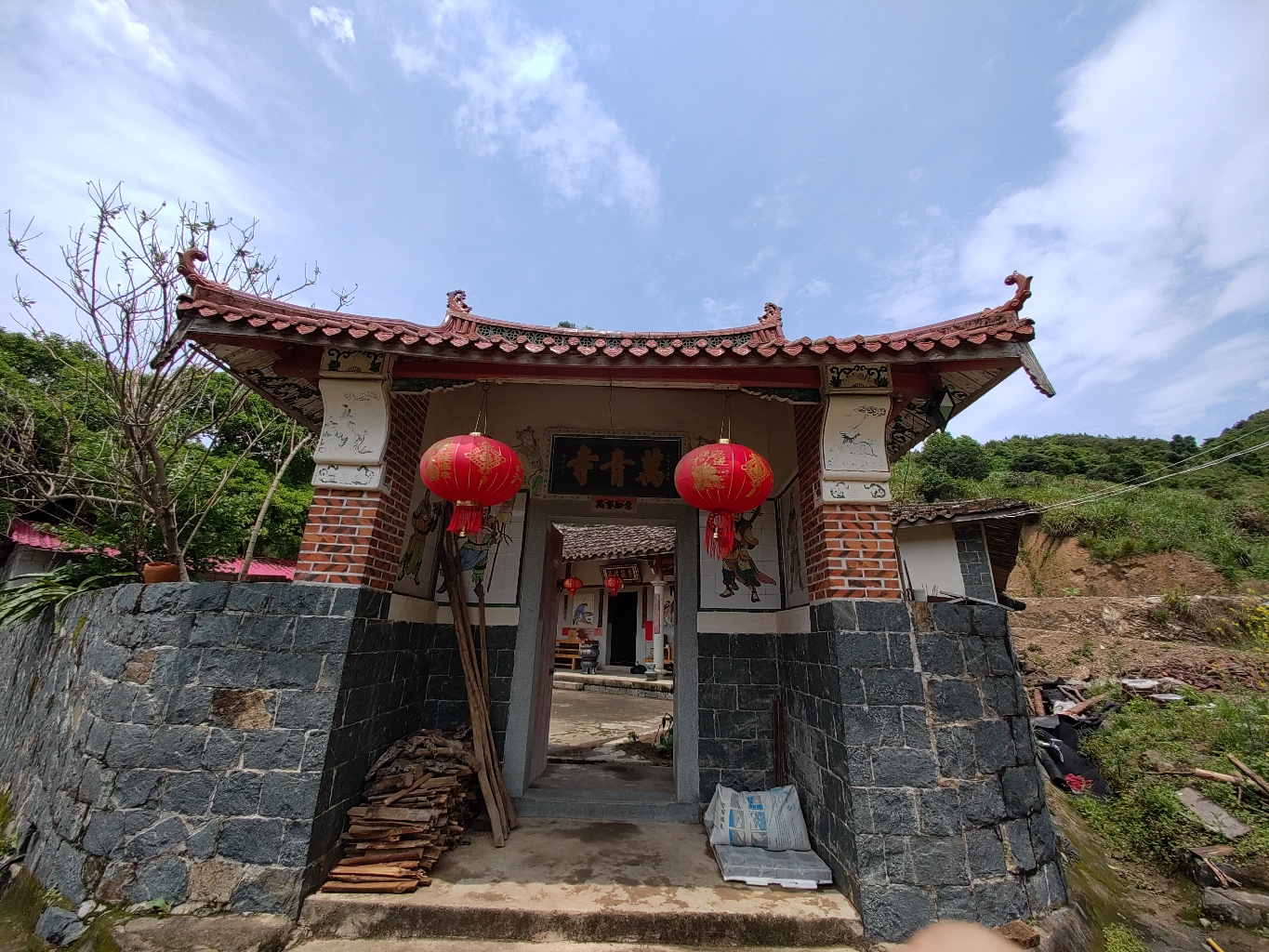 万青寺实景照片