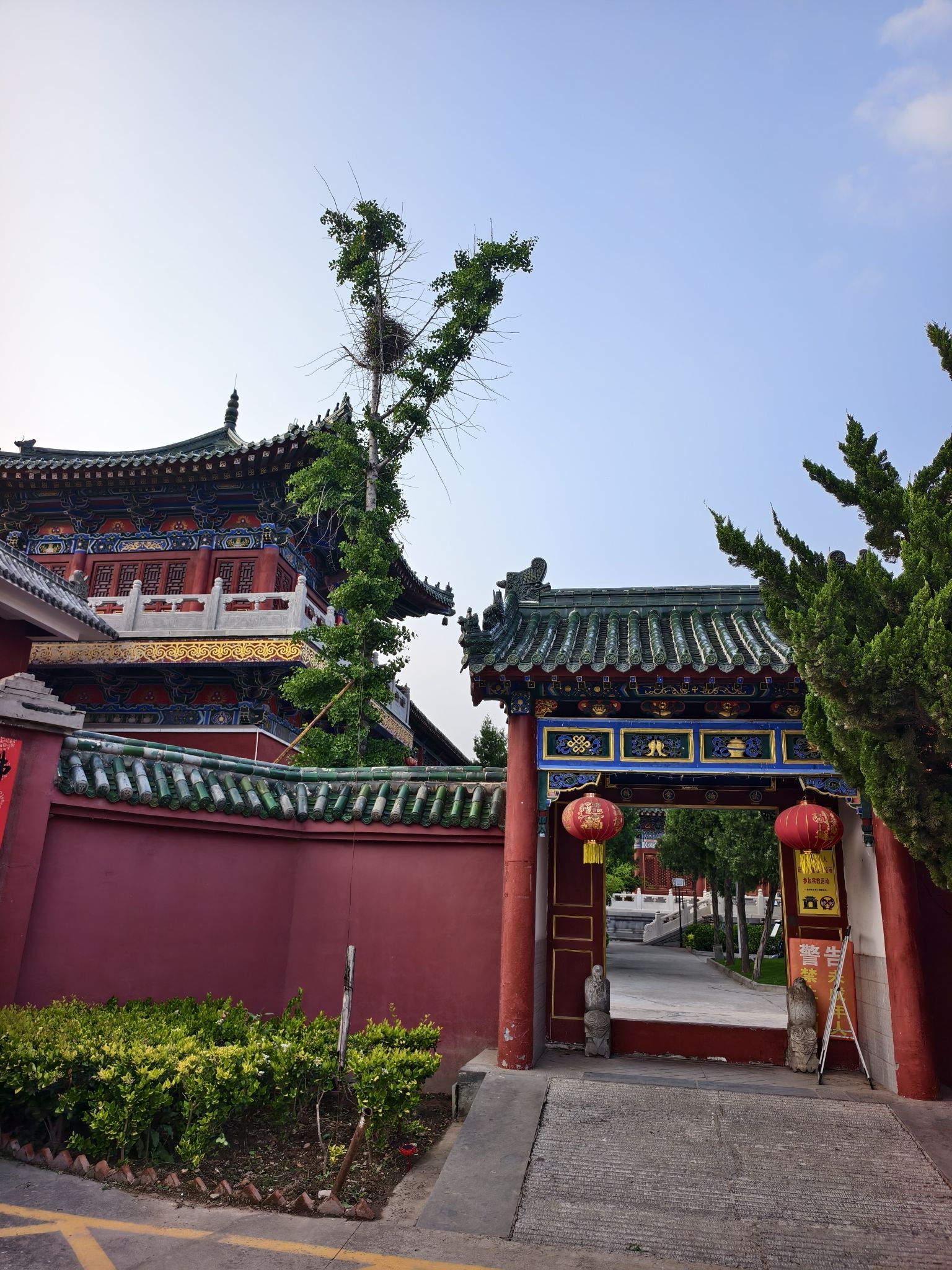定国禅寺实景照片