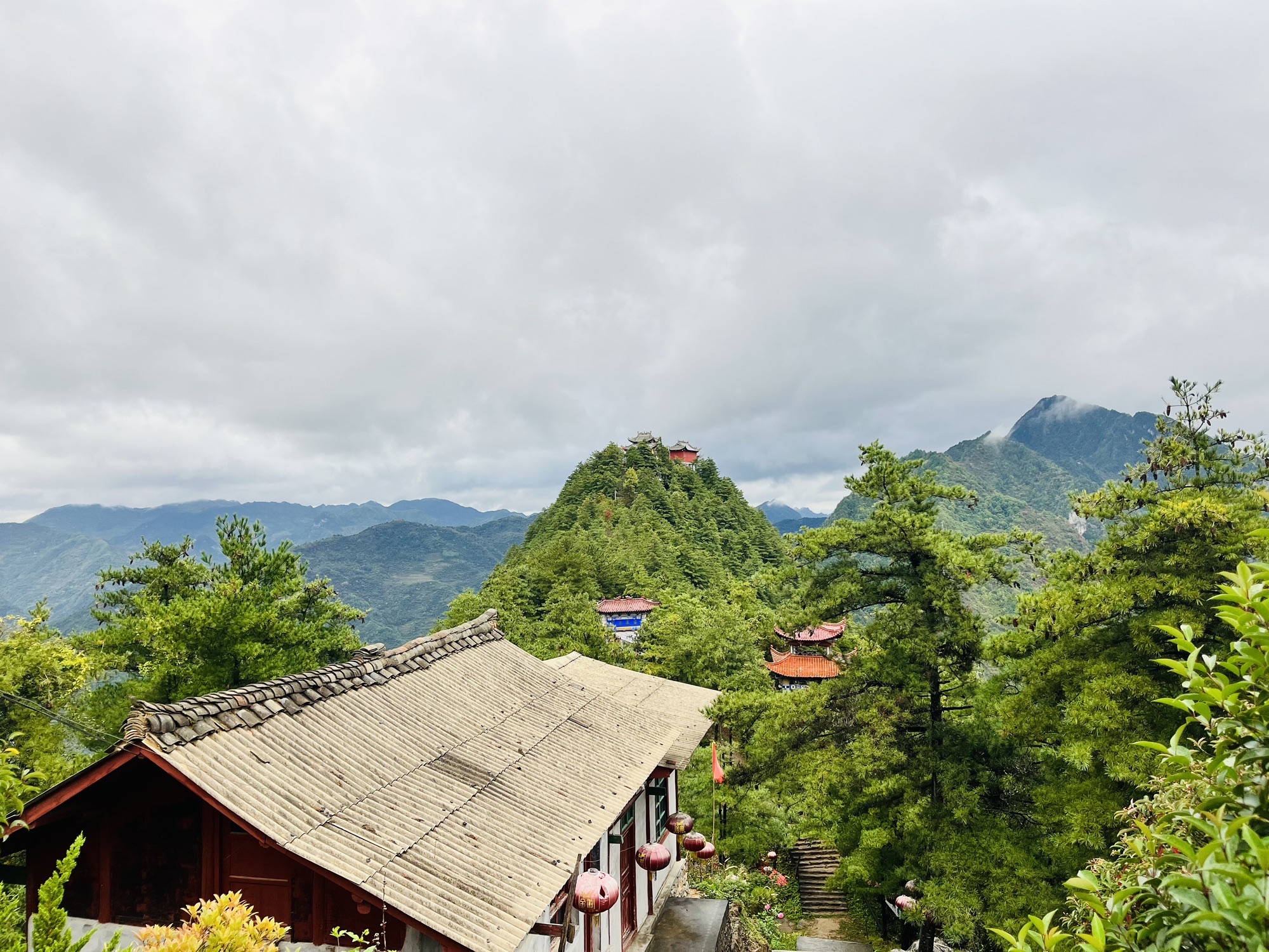 康县三清殿实景照片