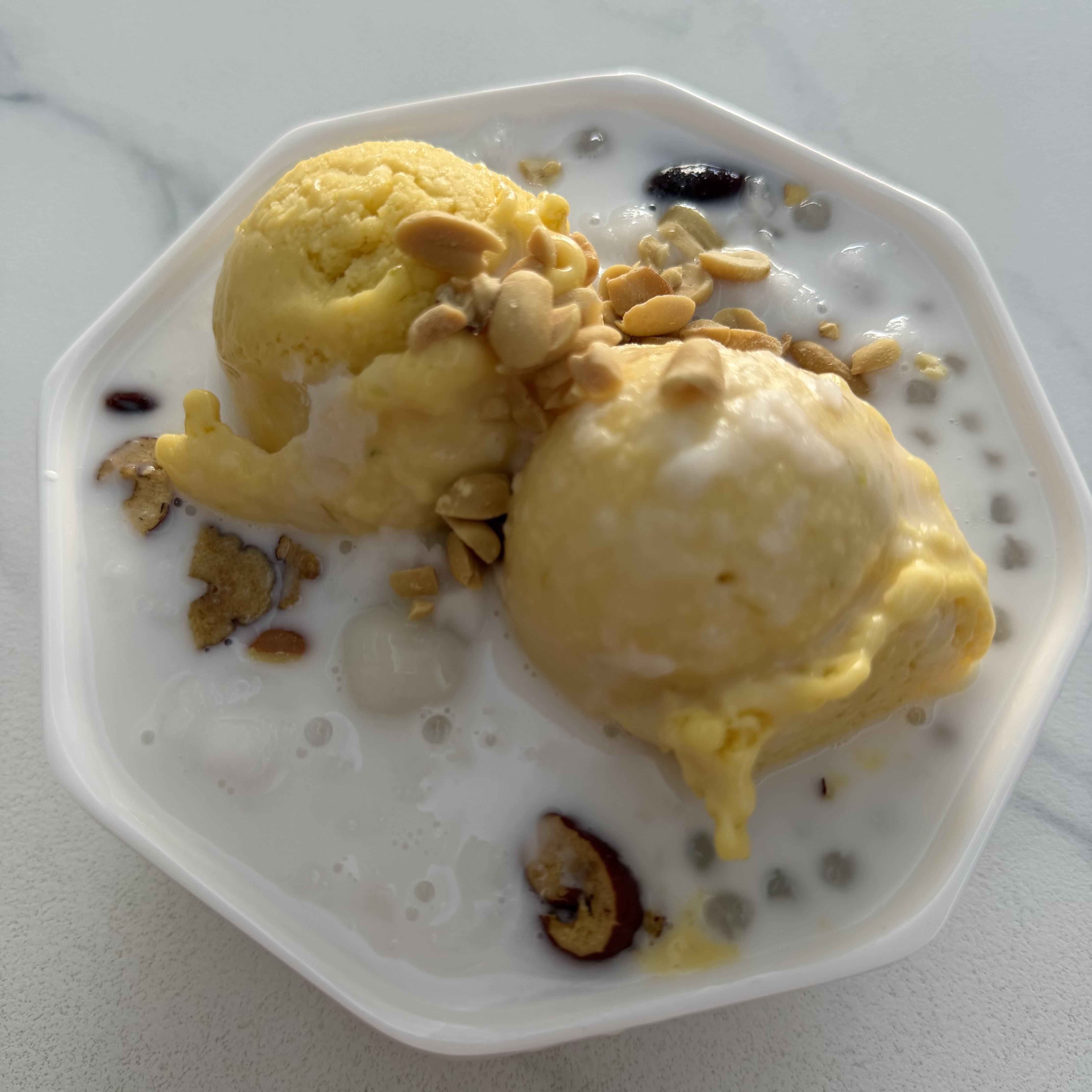 郑阿婆清补凉(大东海广场旗舰店)