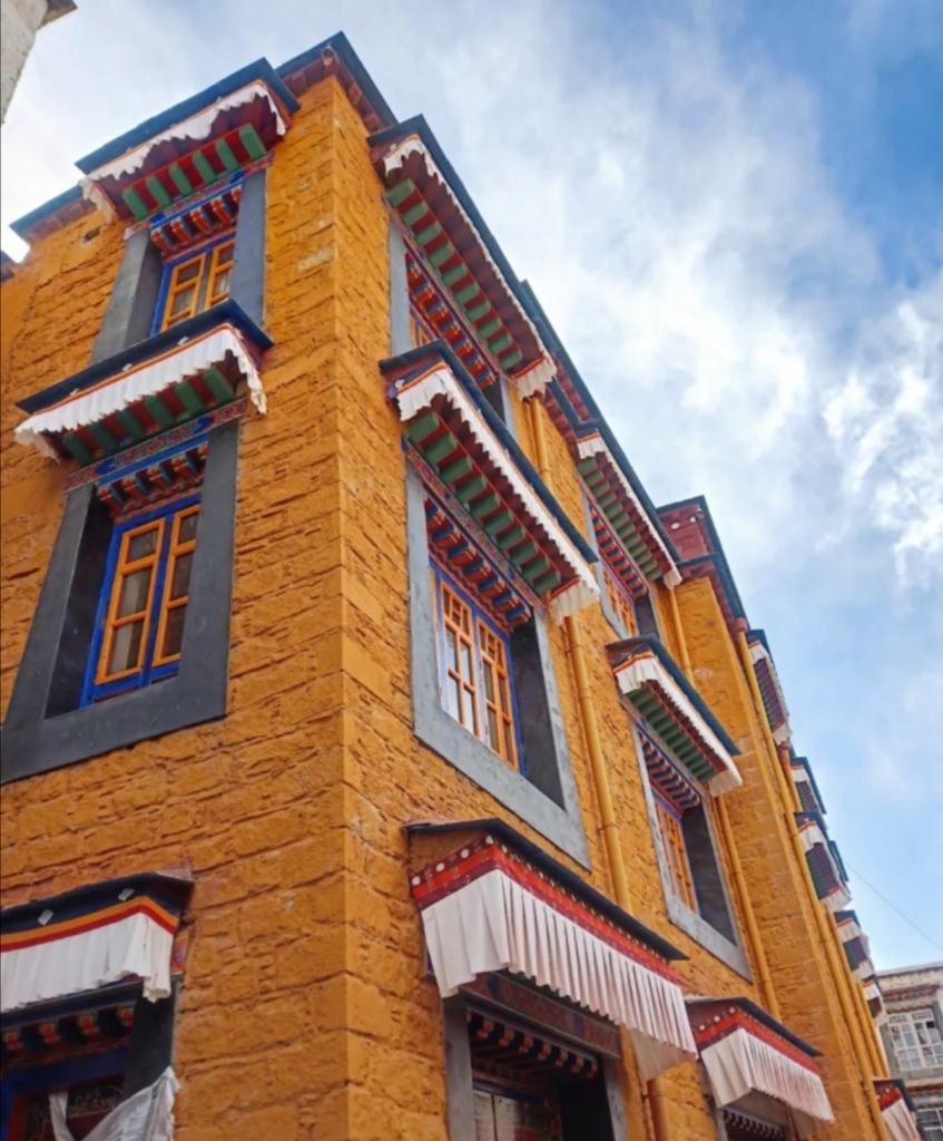 噶玛夏寺实景照片
