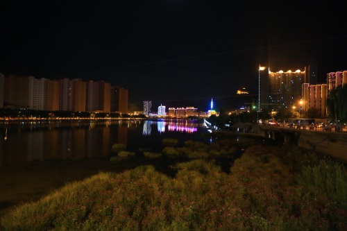 滨河湿地公园