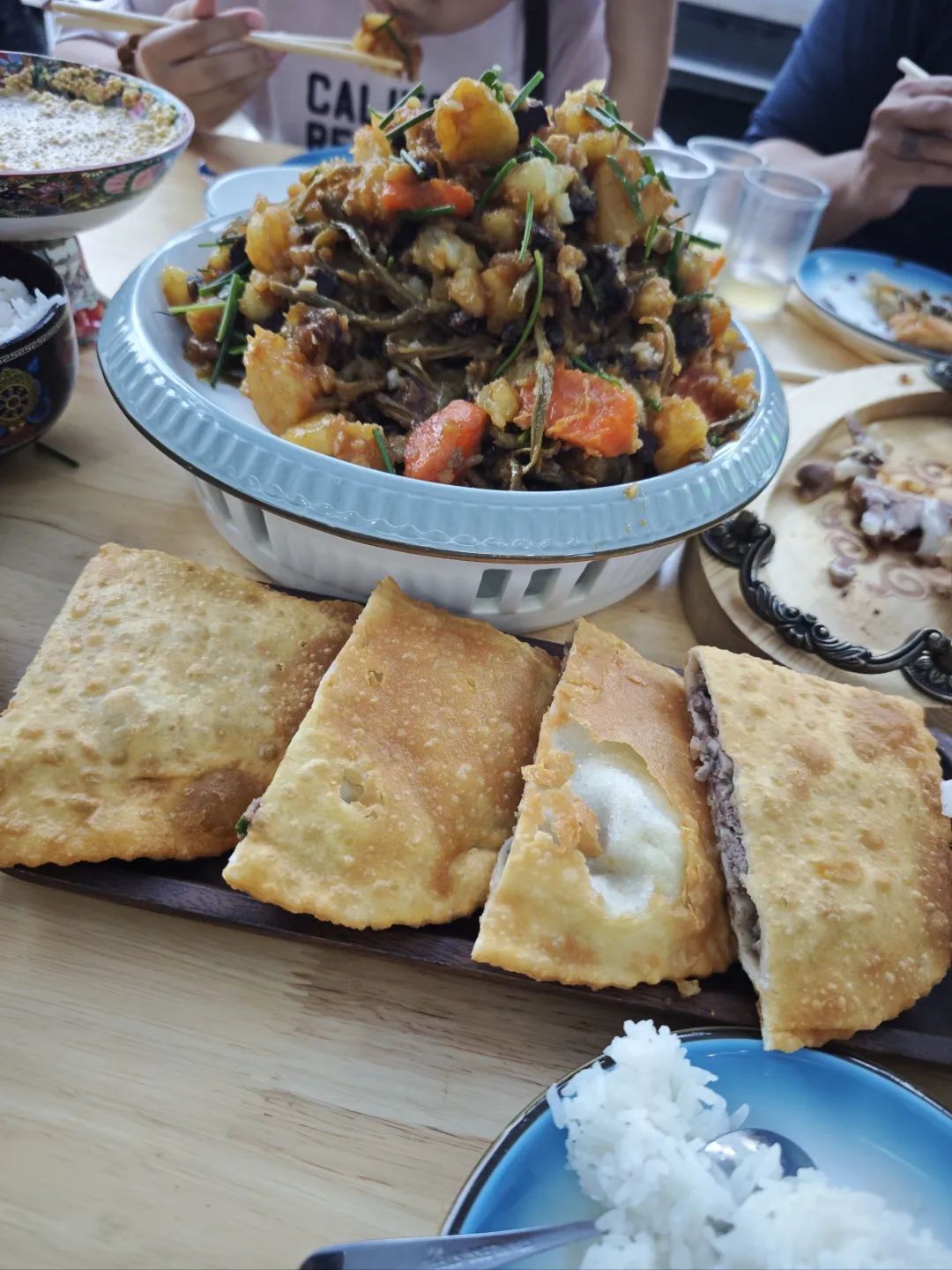 特尼各日塔拉蒙餐