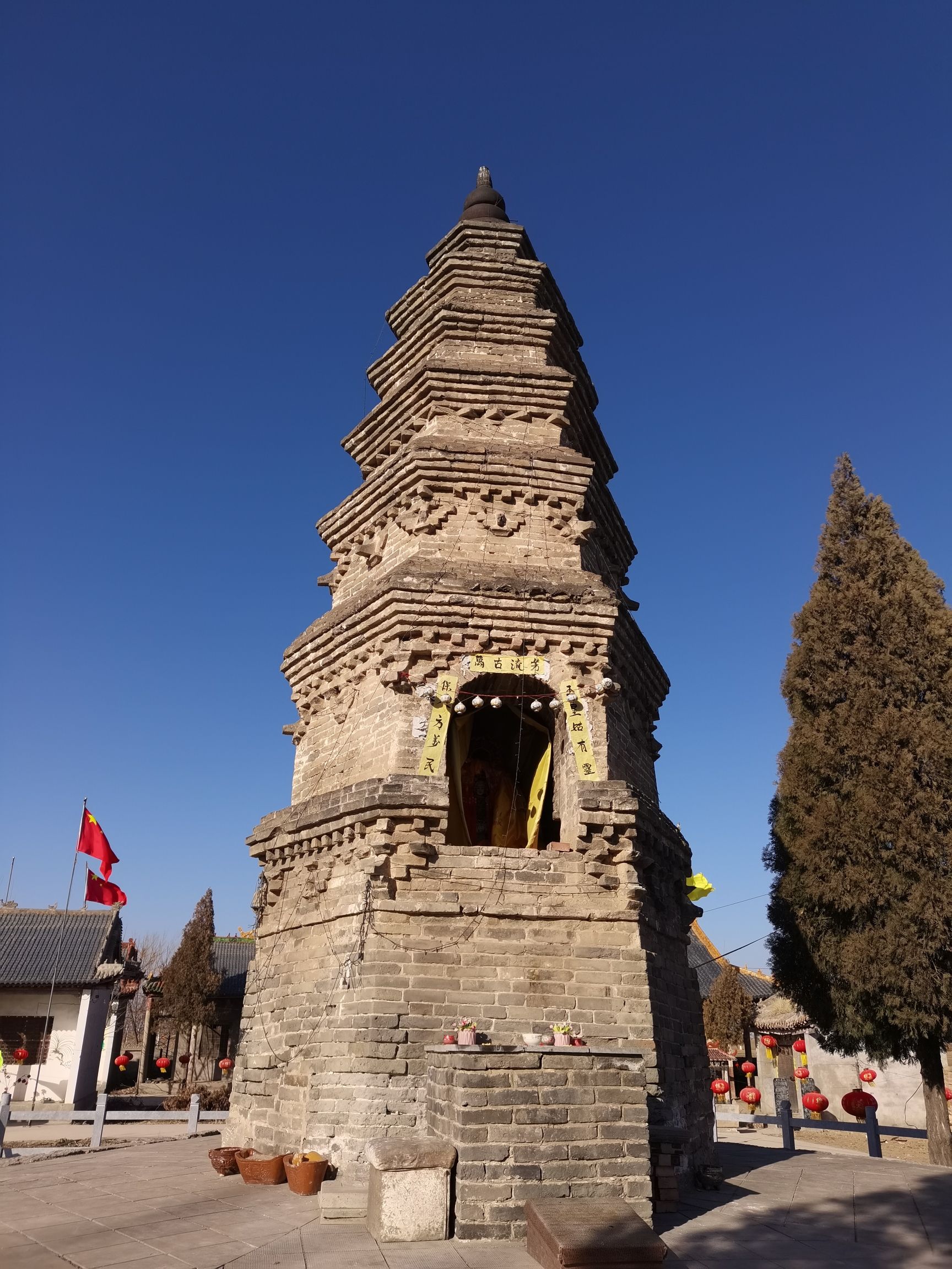 皇姑寺塔实景照片