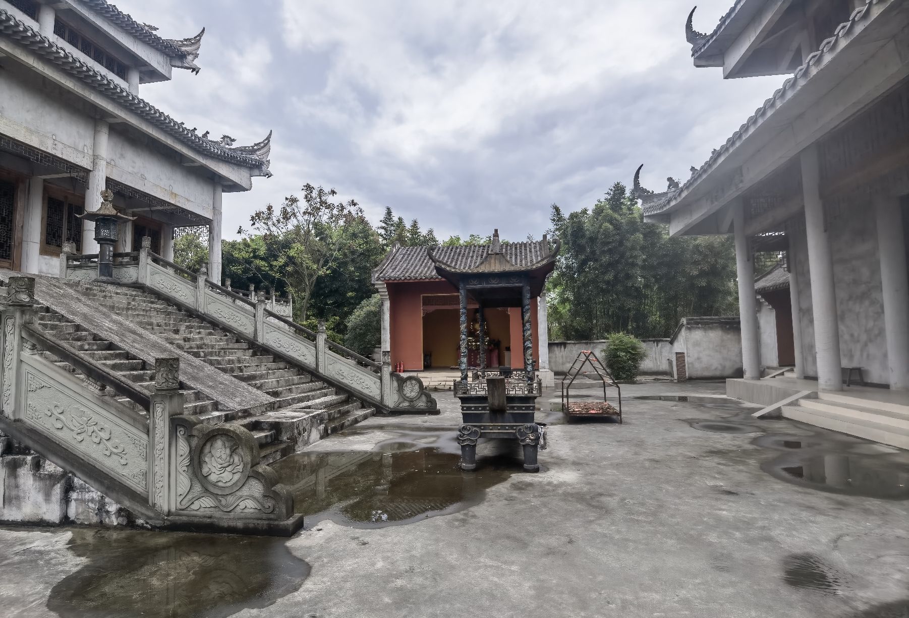 都江堰刘海寺实景照片