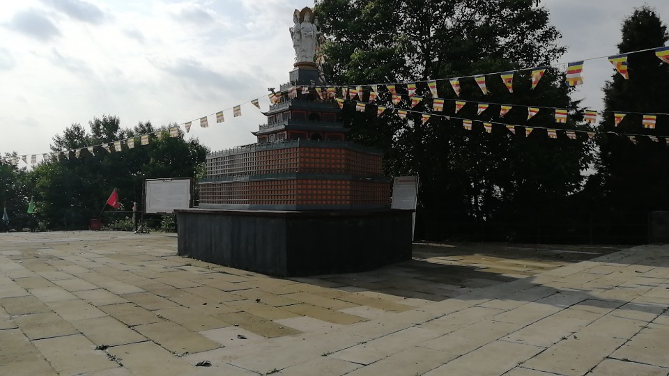 丹景山佛兴寺实景照片