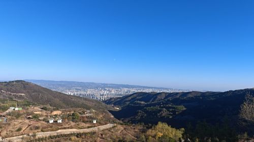 山西梗阳城郊森林公园