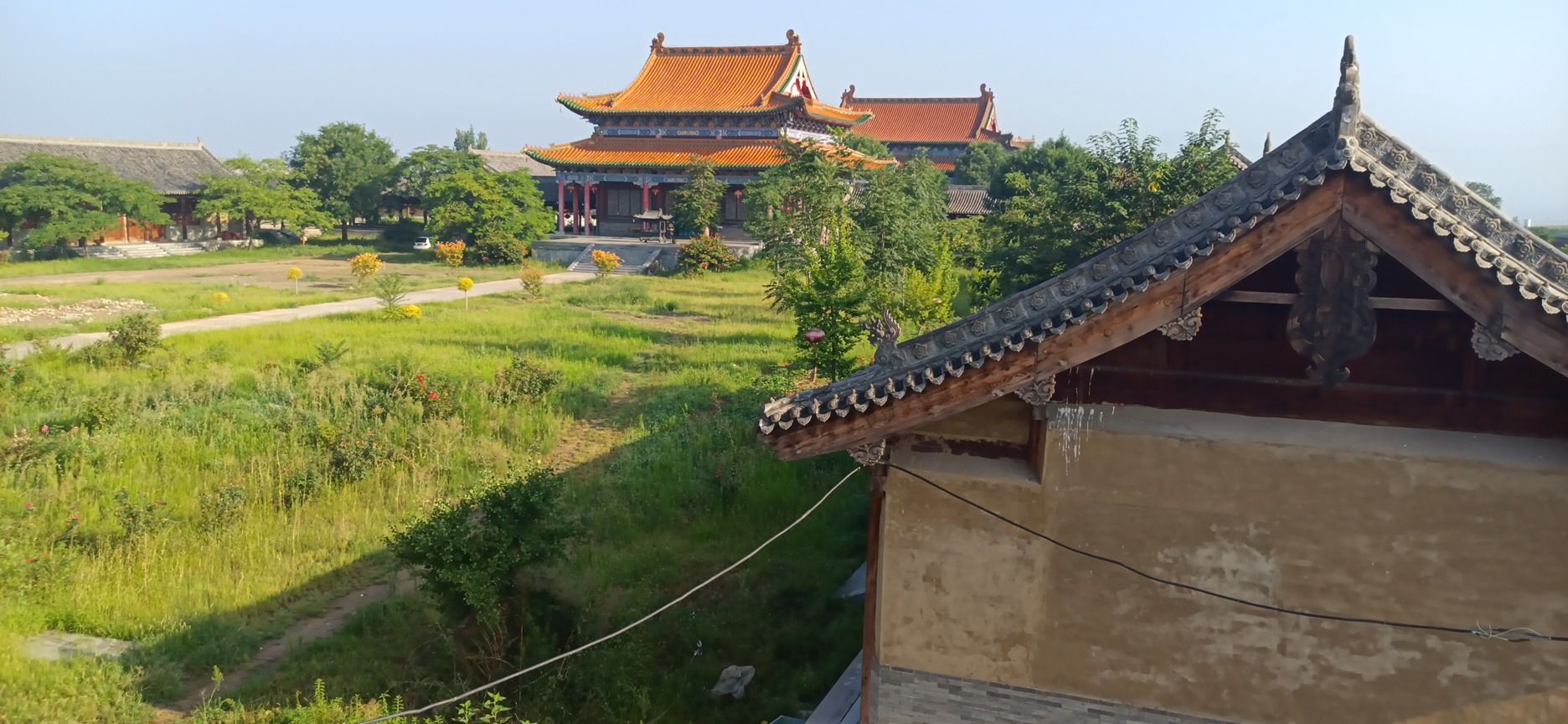 显耀山寺实景照片