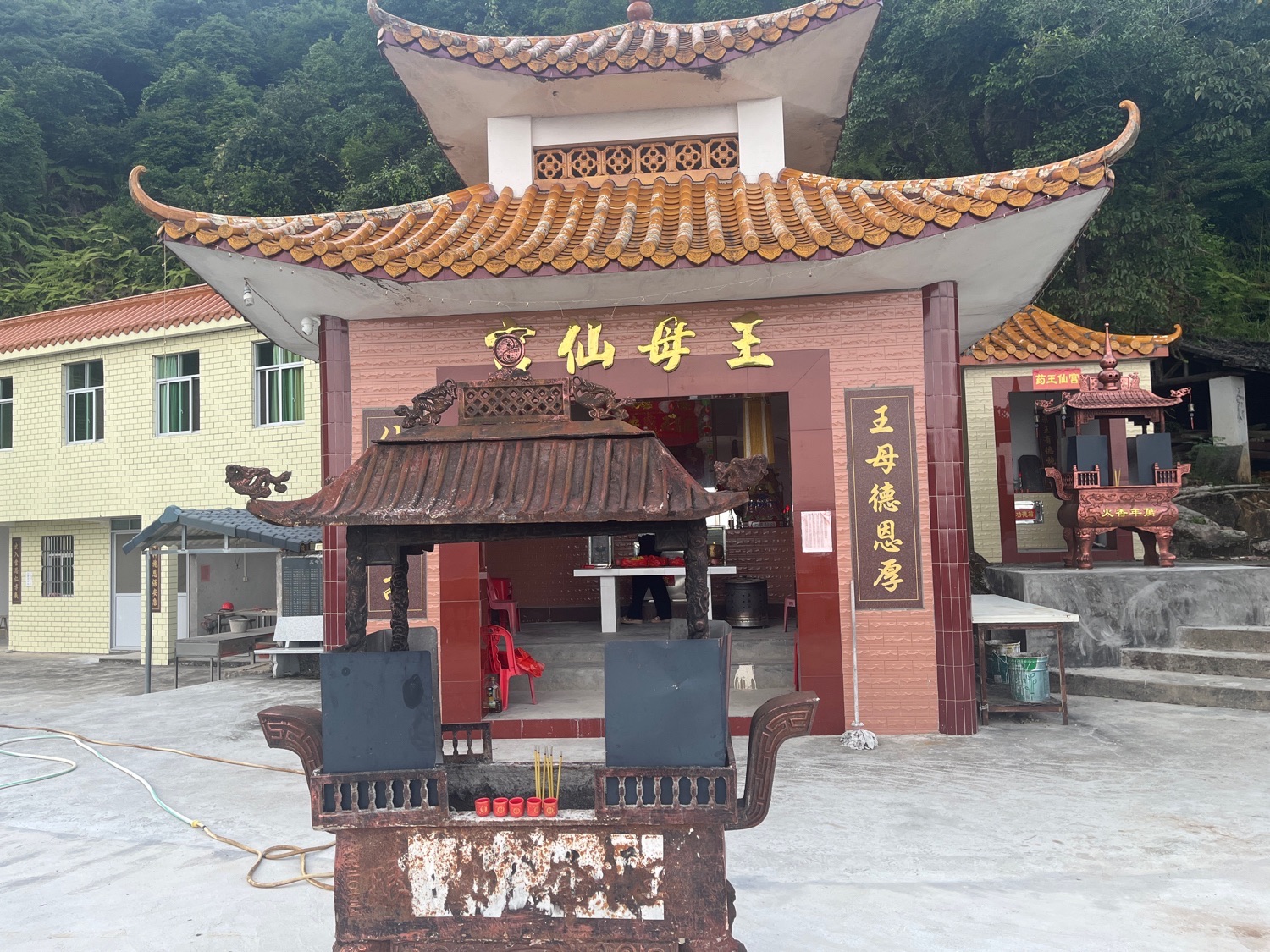 王母仙娘坛实景照片