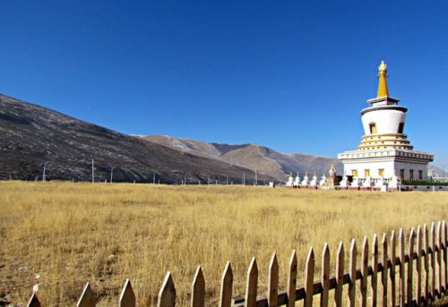 邓登曲登佛塔旅行图片 3