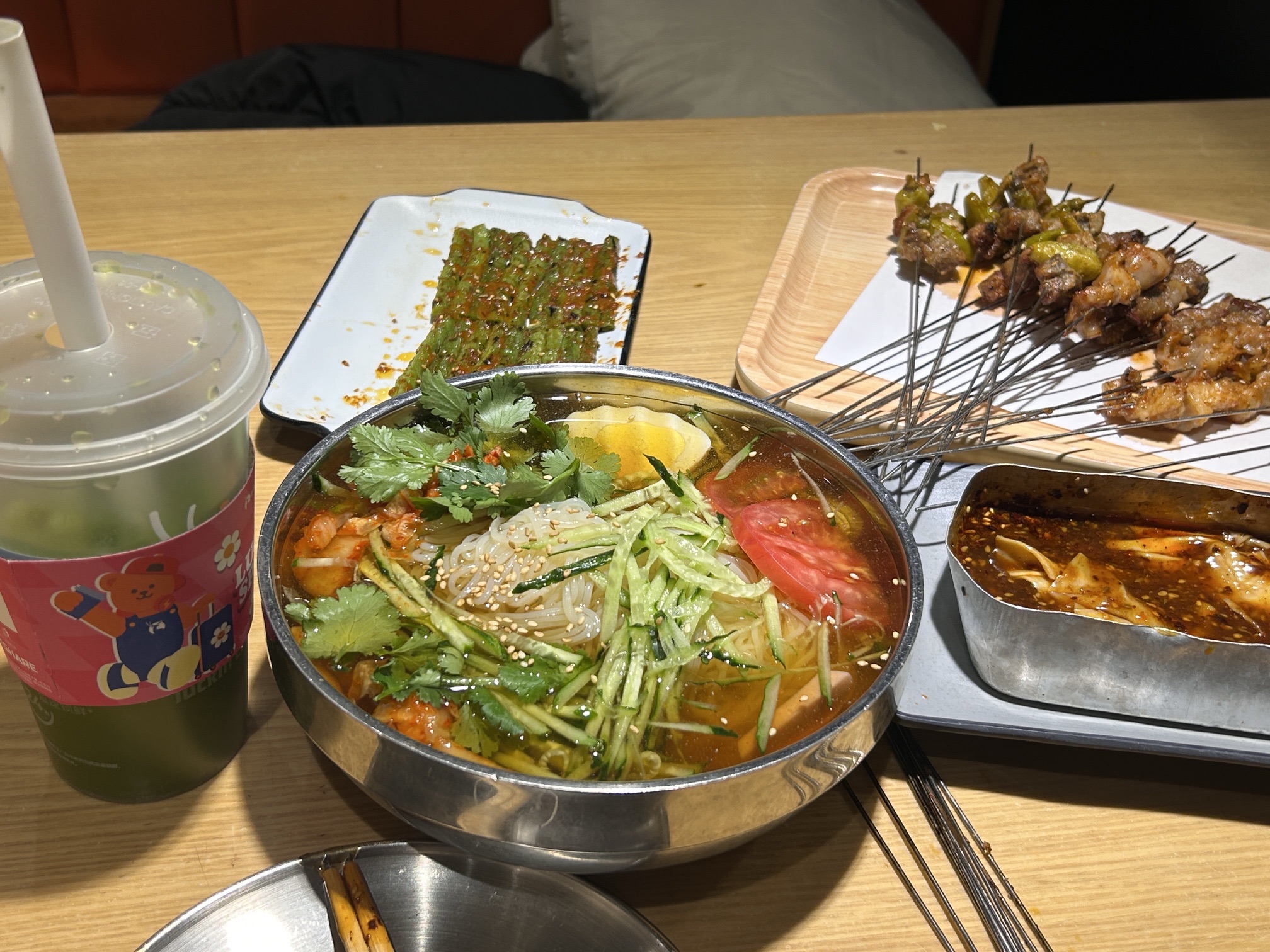 幸福小串烧烤店